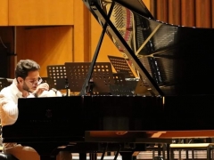11_Il-pianista-palermitano-Giuseppe-Sortino